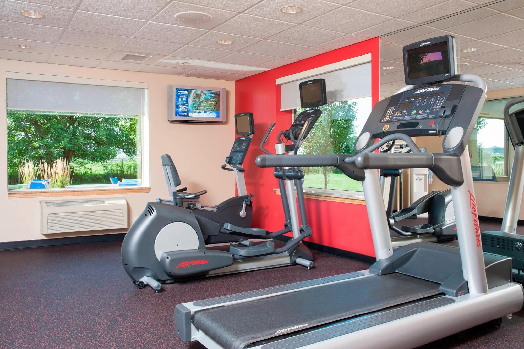 Johnston Towneplace Suites Des Moines Urbandale מראה חיצוני תמונה